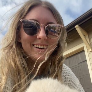 Meet your Posher, Sam